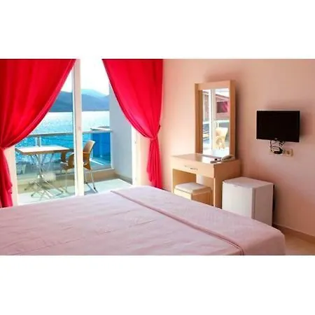 Hotel Defne Lorina Butik *