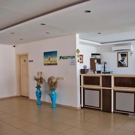 Hotel Defne Lorina Butik *