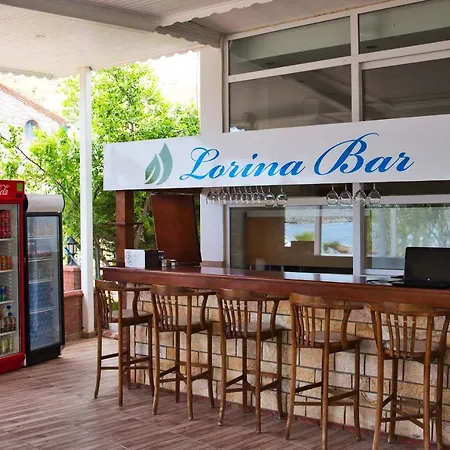 Hotel Defne Lorina Butik *